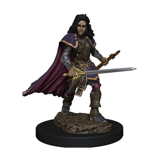 Pathfinder Battles Premium Painted Figure - Human Bard Female