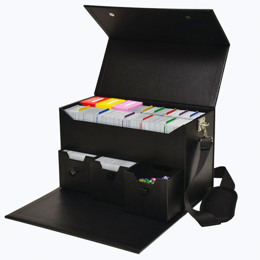 Ultra Pro - Adventure Chest Card Carrying Case