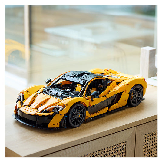 Lego Technic McLaren P1 display