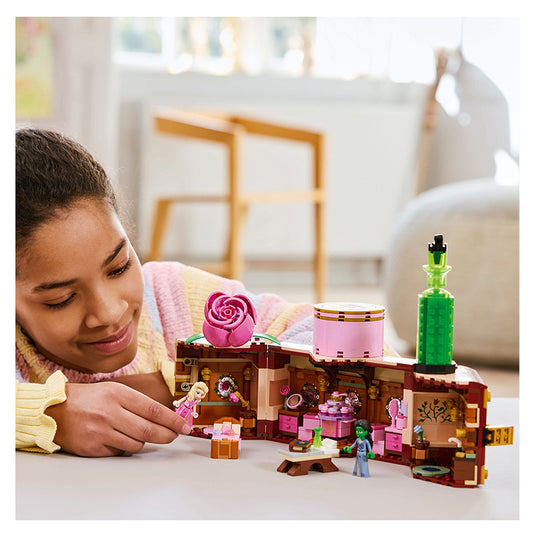 Lego Wicked Glinda and Elphabas Dormitory 75683 lifestyle