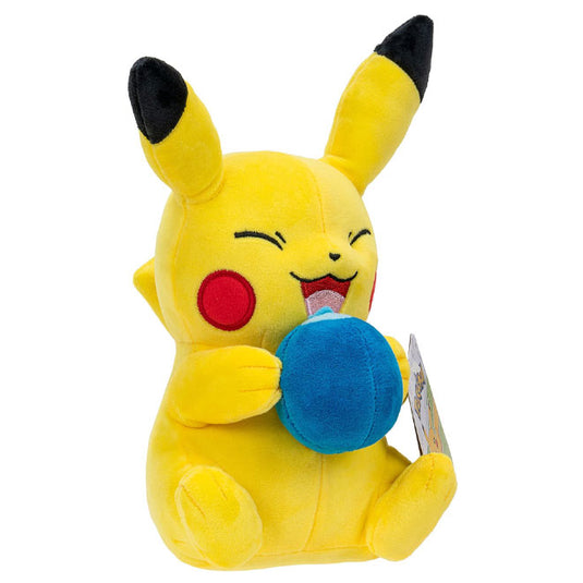 Pokemon - Plush - Pikachu With Oran Berry (8 Inch)