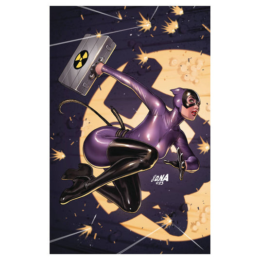 Catwoman - Issue 61 Cover A David Nakayama